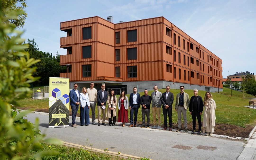 Sopelan EraikiHUB aurkeztu da eta Euskadiko lehen Eraiki Label ziurtagiria banatu da